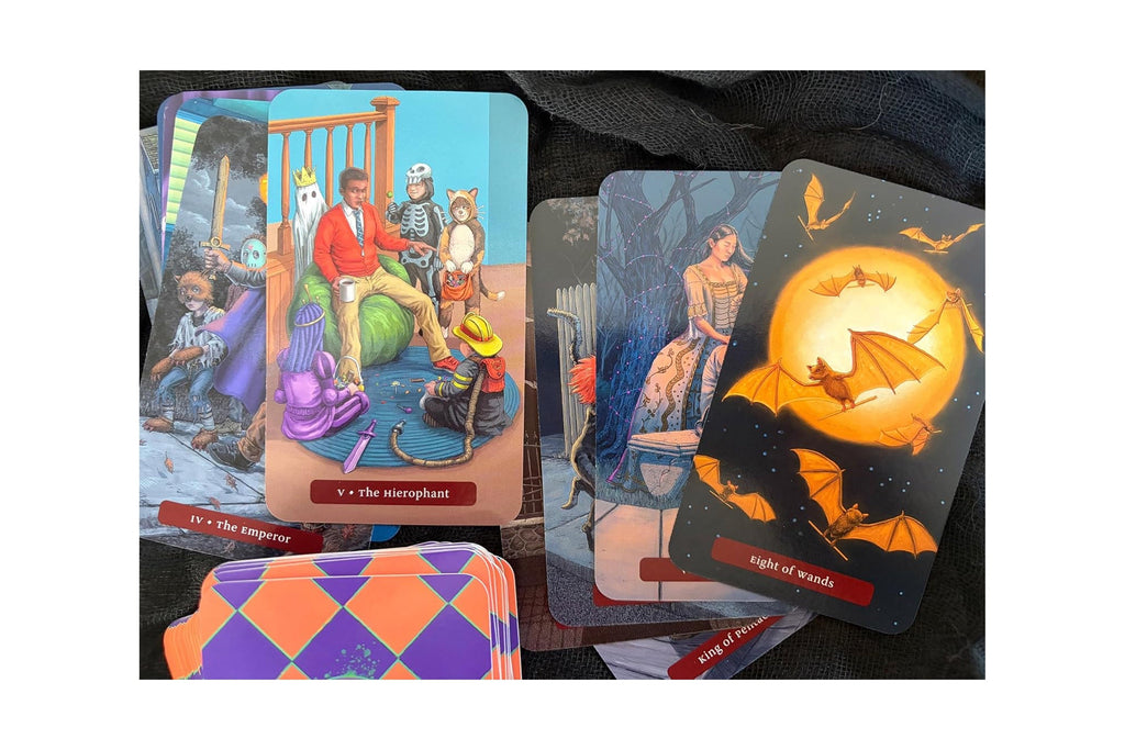Trick or Treat Tarot Small Kit Edition | ไพ่ธีมฮาโลวีน ไพ่ทาโรต์